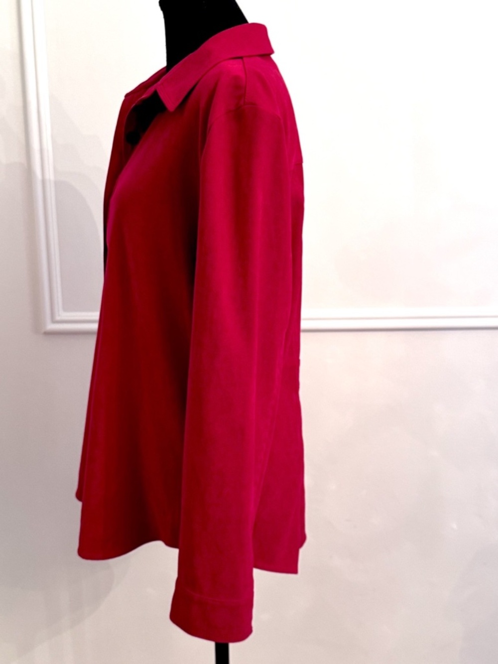 Talbots Medium Red Velveteen Stretch Button Down Shirt Collared Long Sleeve Top - Picture 2 of 5